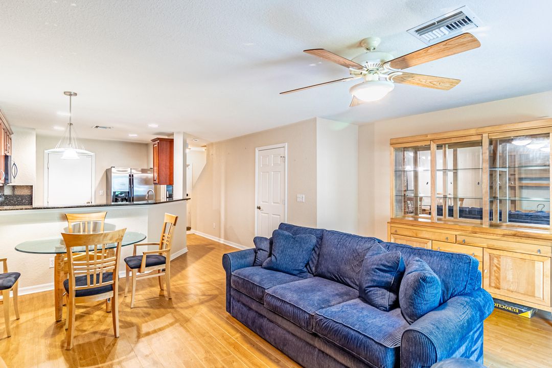 For Sale: $417,000 (2 beds, 2 baths, 1191 Square Feet)