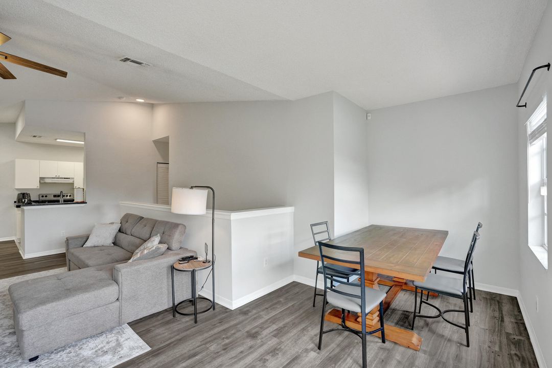 For Sale: $235,000 (1 beds, 1 baths, 781 Square Feet)