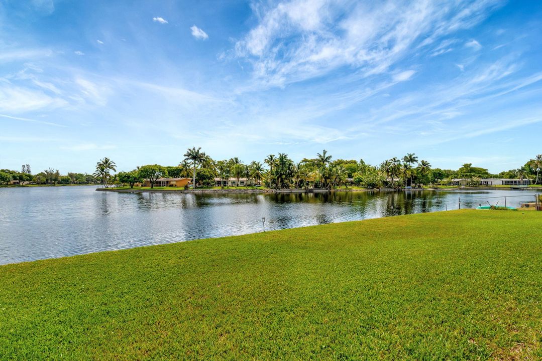 Active With Contract: $789,900 (3 beds, 3 baths, 1897 Square Feet)