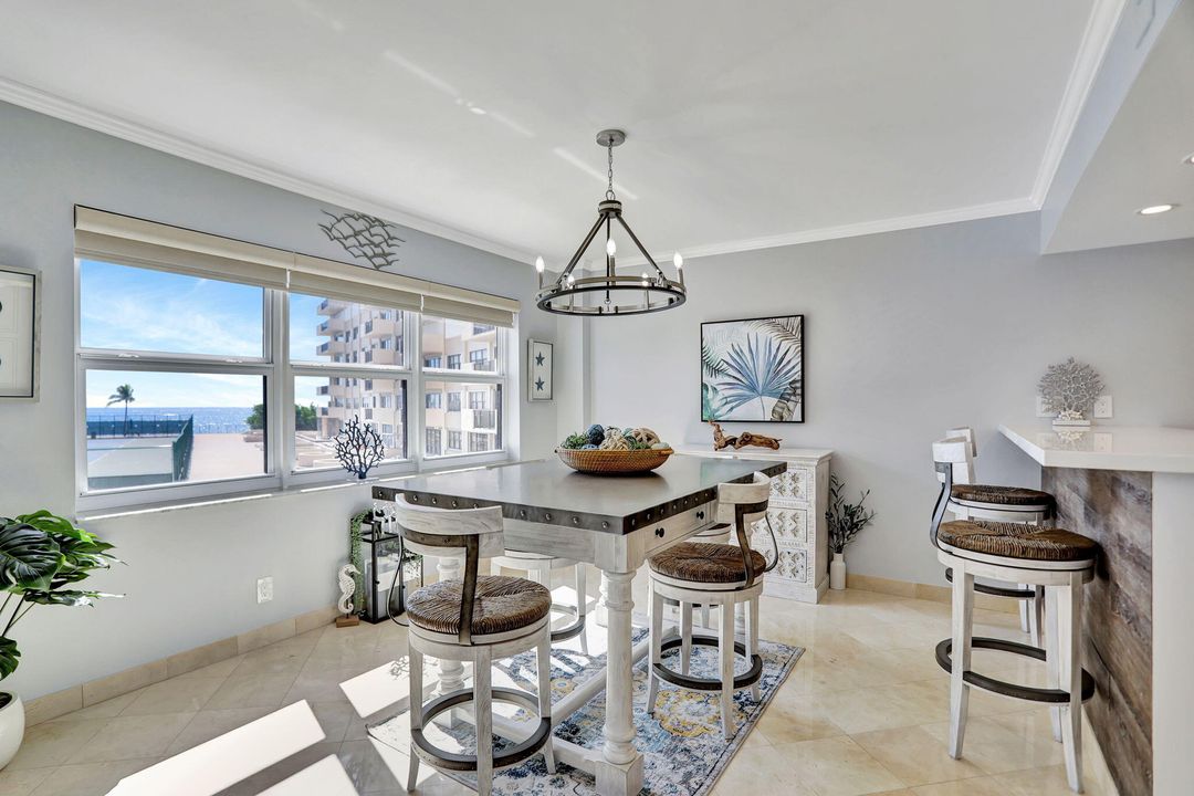 For Sale: $925,000 (2 beds, 2 baths, 1700 Square Feet)