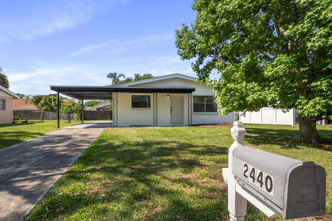 For Sale: $296,000 (3 beds, 2 baths, 1148 Square Feet)