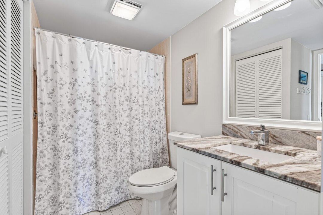 For Sale: $259,900 (2 beds, 2 baths, 1260 Square Feet)