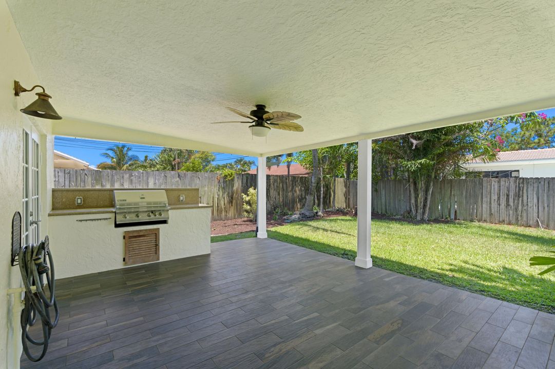 For Sale: $749,900 (3 beds, 2 baths, 2018 Square Feet)