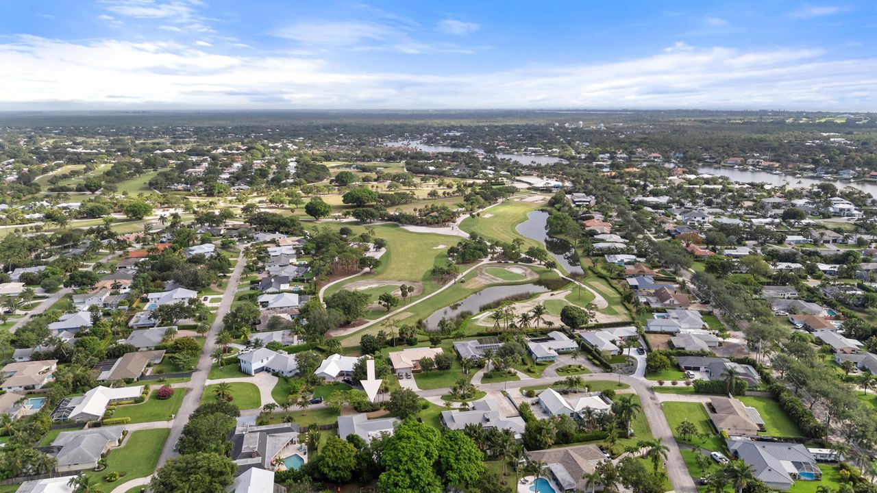 For Sale: $1,089,000 (3 beds, 2 baths, 1772 Square Feet)