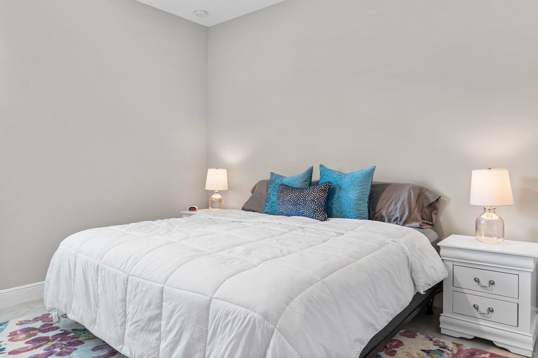 Active With Contract: $645,000 (3 beds, 3 baths, 2110 Square Feet)