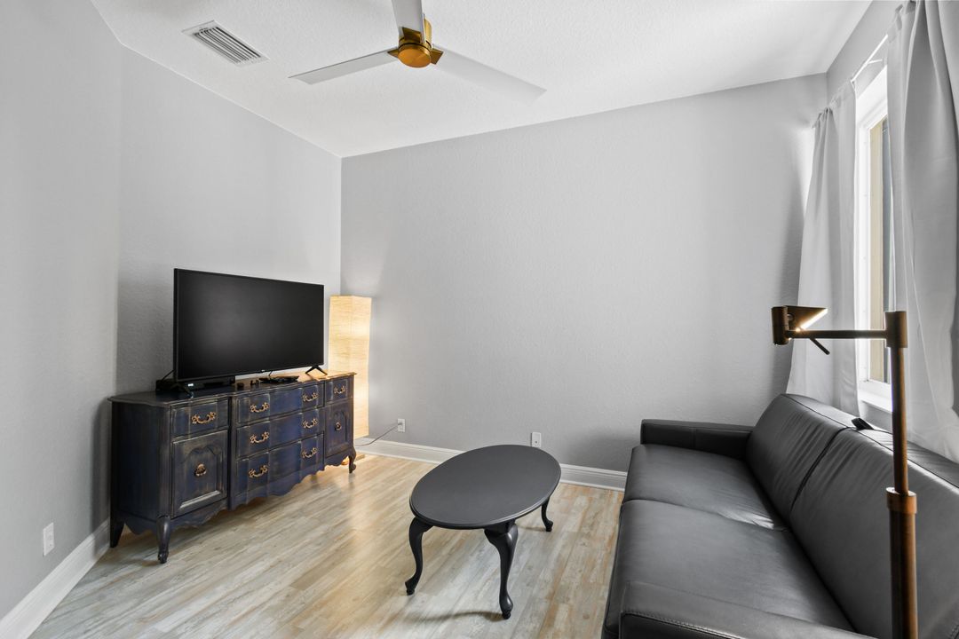 Active With Contract: $425,000 (3 beds, 2 baths, 1632 Square Feet)