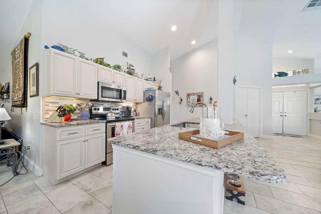 For Sale: $682,900 (3 beds, 2 baths, 2064 Square Feet)