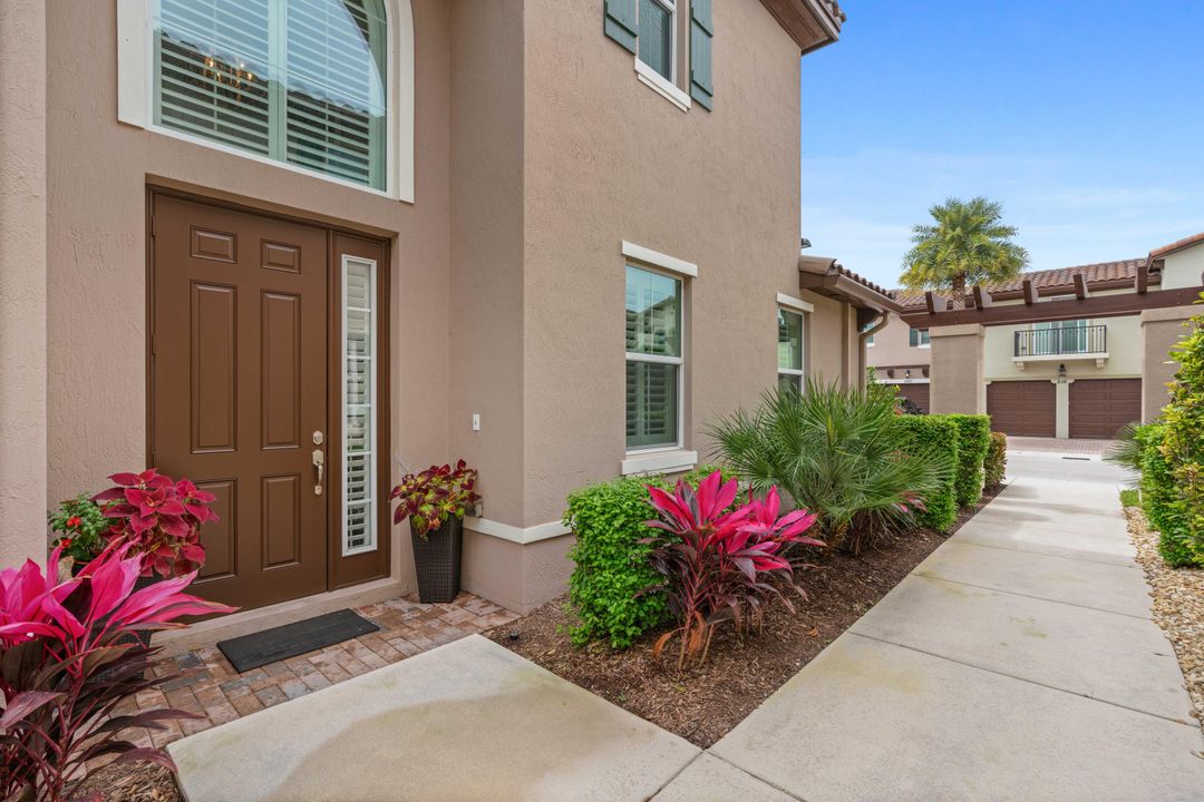 Active With Contract: $5,000 (4 beds, 3 baths, 2165 Square Feet)