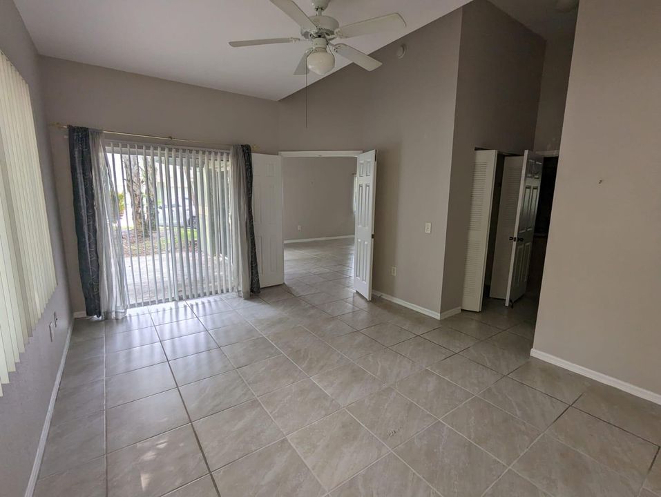 Active With Contract: $2,300 (3 beds, 2 baths, 1279 Square Feet)