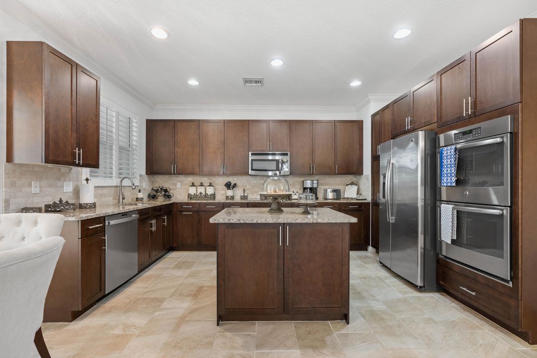 Active With Contract: $5,000 (4 beds, 3 baths, 2165 Square Feet)