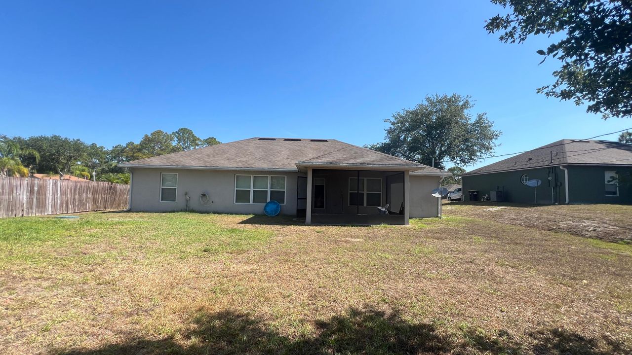 For Sale: $360,000 (3 beds, 2 baths, 1584 Square Feet)