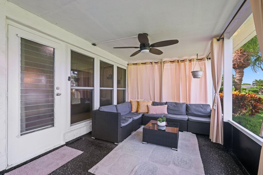 For Sale: $335,000 (2 beds, 2 baths, 1340 Square Feet)