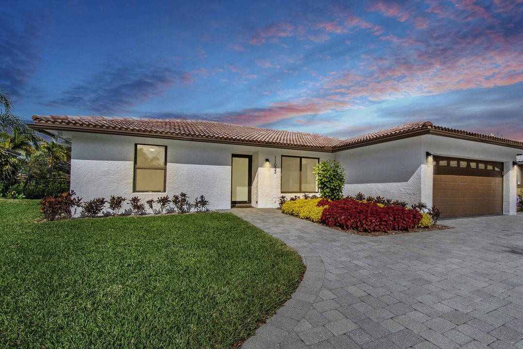 For Sale: $749,900 (3 beds, 2 baths, 1990 Square Feet)