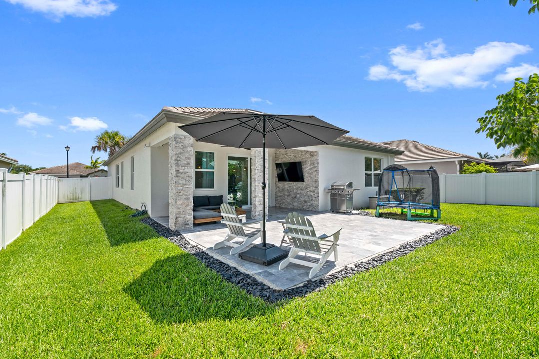 For Sale: $629,000 (3 beds, 2 baths, 1808 Square Feet)