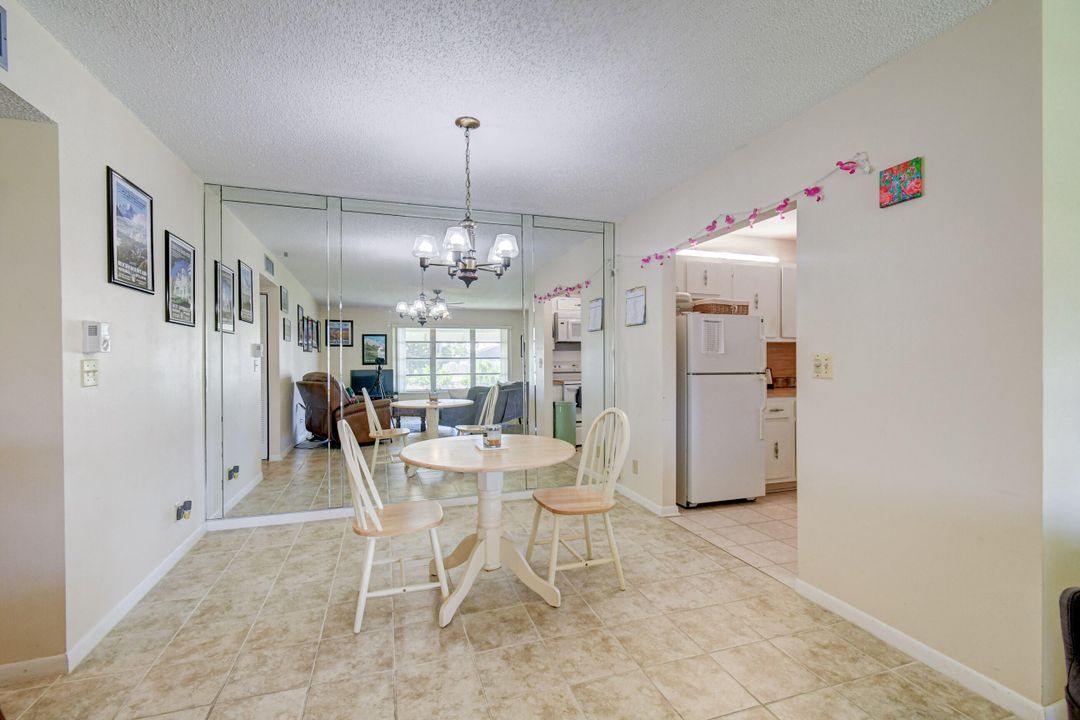 Active With Contract: $1,675 (2 beds, 2 baths, 1080 Square Feet)