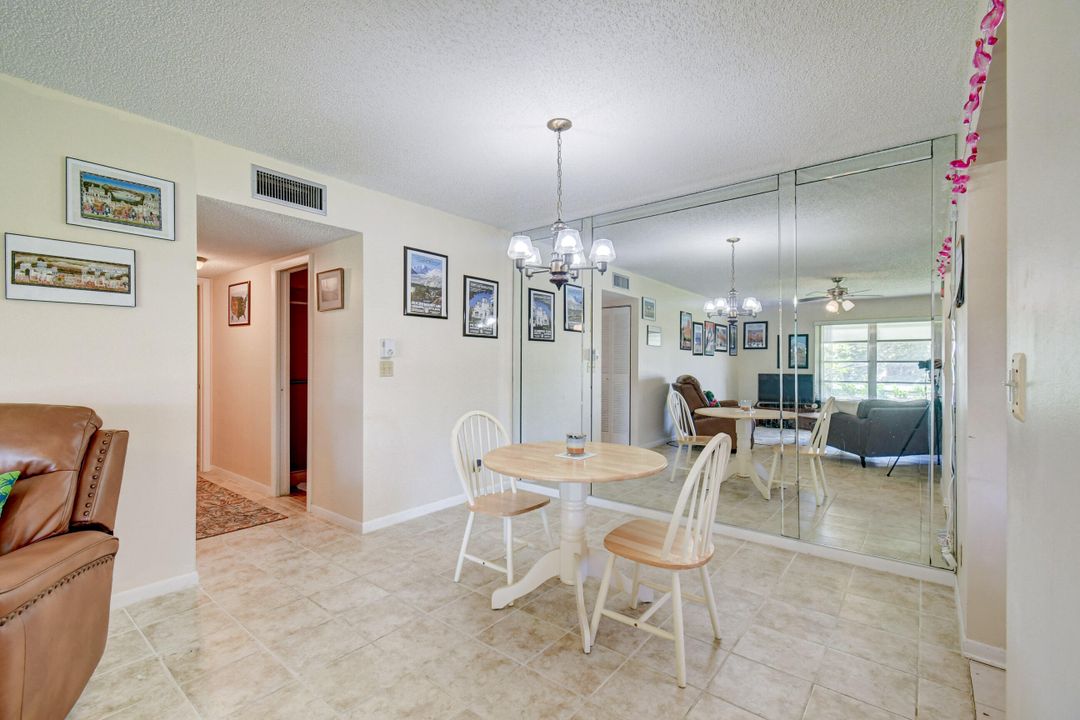 Active With Contract: $1,675 (2 beds, 2 baths, 1080 Square Feet)