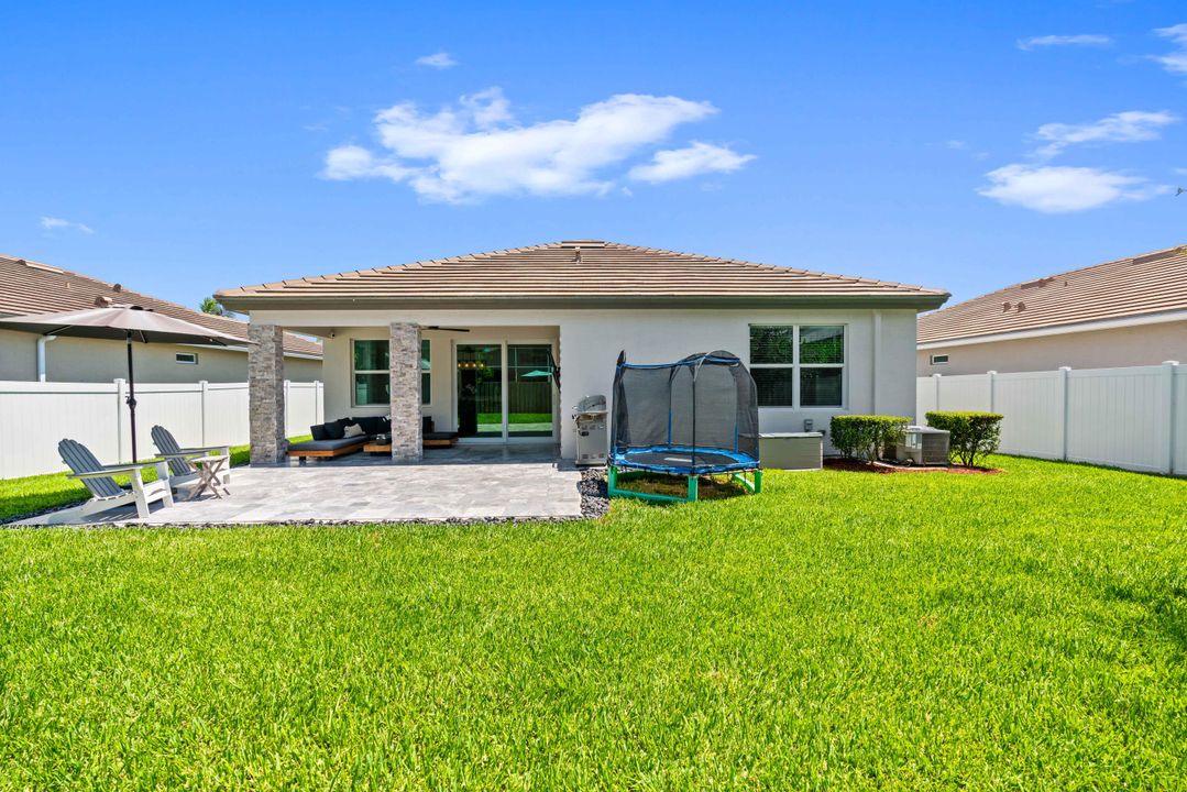 For Sale: $629,000 (3 beds, 2 baths, 1808 Square Feet)