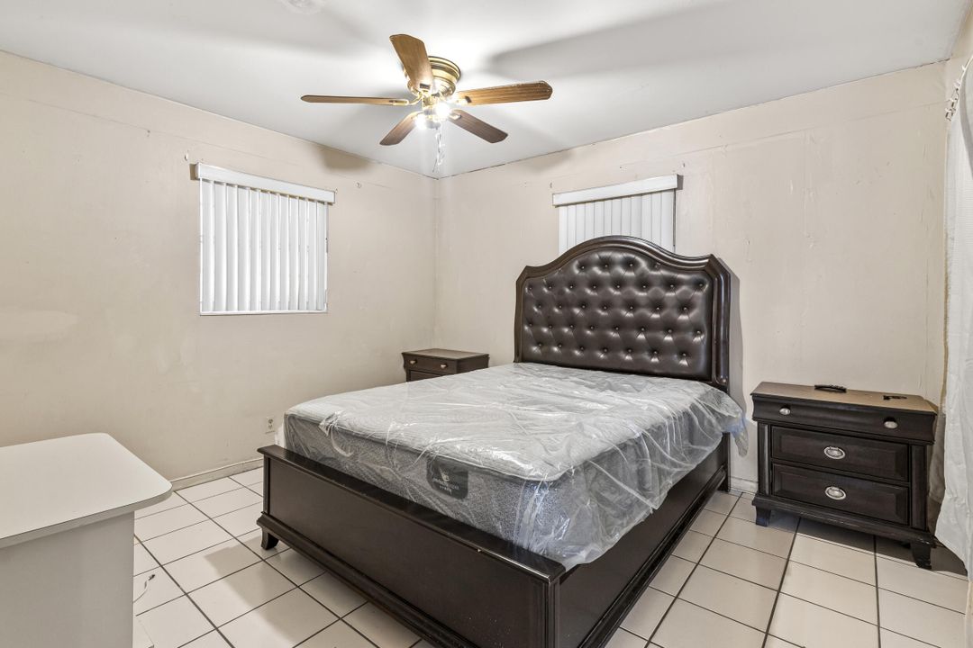 For Sale: $232,500 (3 beds, 1 baths, 968 Square Feet)