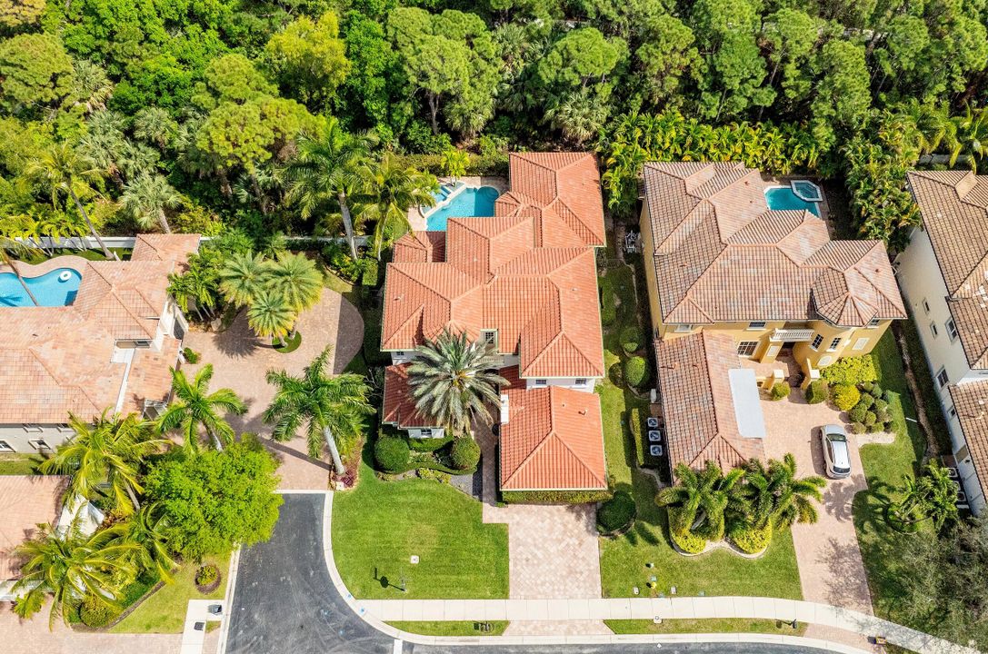 En Venta: $2,499,999 (4 camas, 3 baños, 4196 Pies cuadrados)