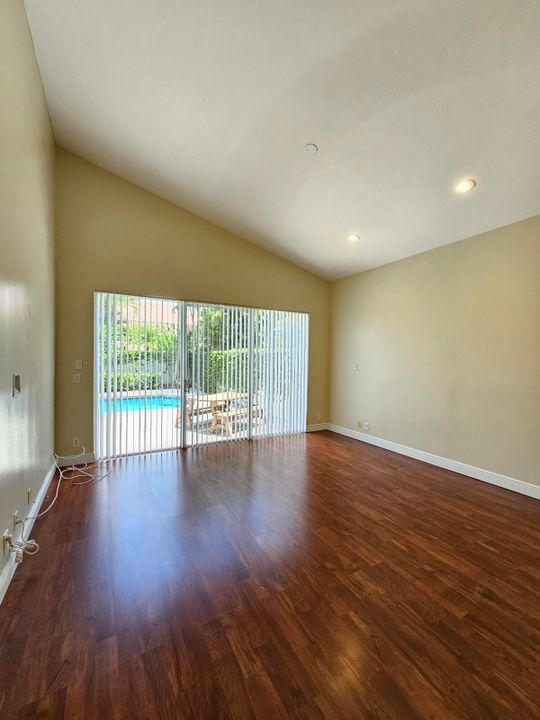 Active With Contract: $5,350 (3 beds, 2 baths, 2503 Square Feet)