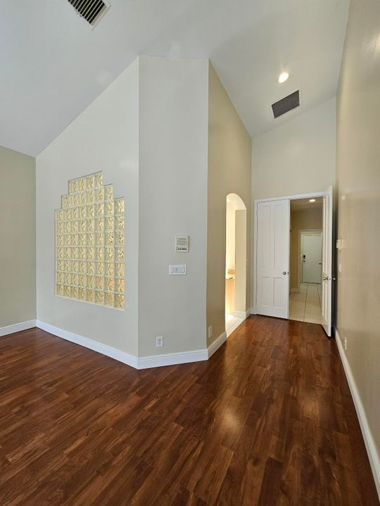 Active With Contract: $5,350 (3 beds, 2 baths, 2503 Square Feet)