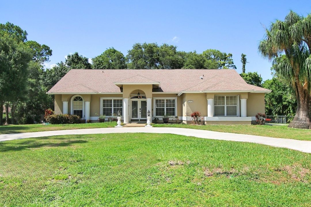 For Sale: $659,000 (3 beds, 2 baths, 2006 Square Feet)