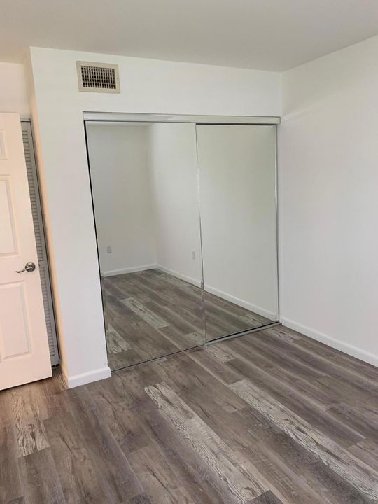 For Rent: $2,600 (2 beds, 2 baths, 1189 Square Feet)