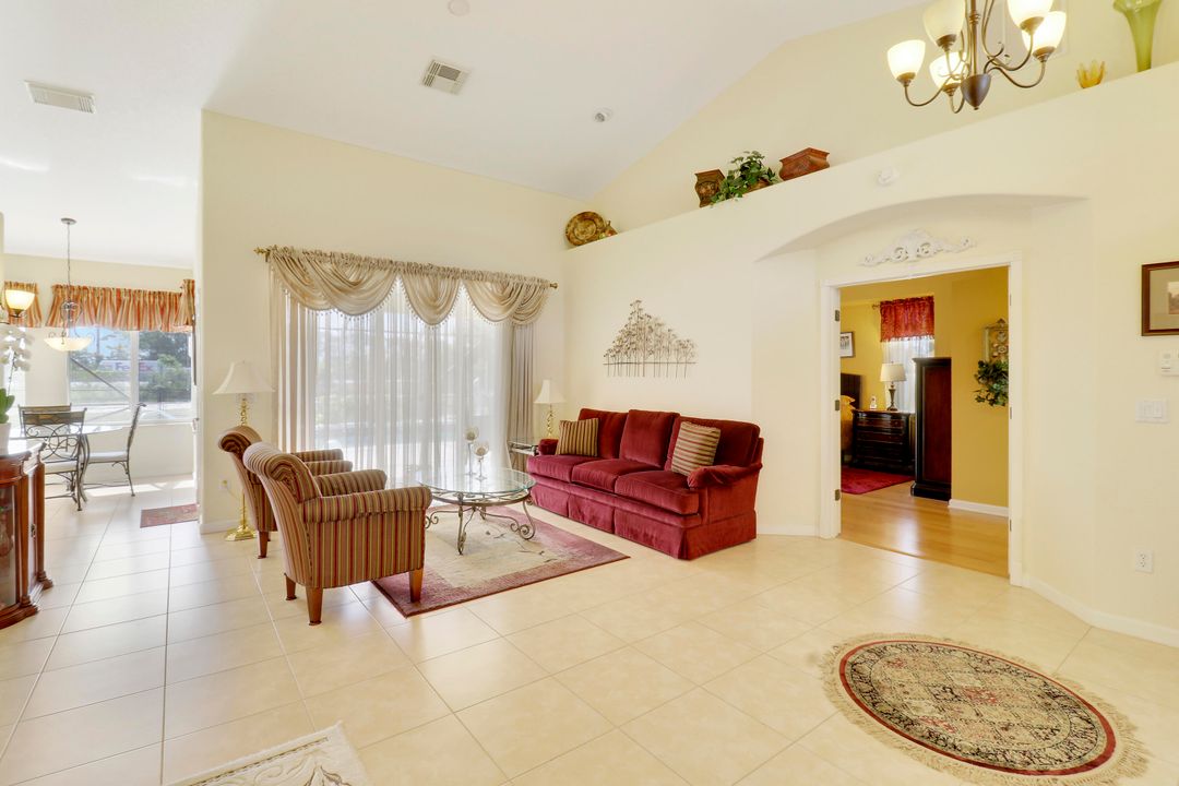 For Sale: $499,000 (3 beds, 2 baths, 2219 Square Feet)