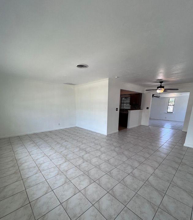 Active With Contract: $369,900 (3 beds, 2 baths, 1443 Square Feet)