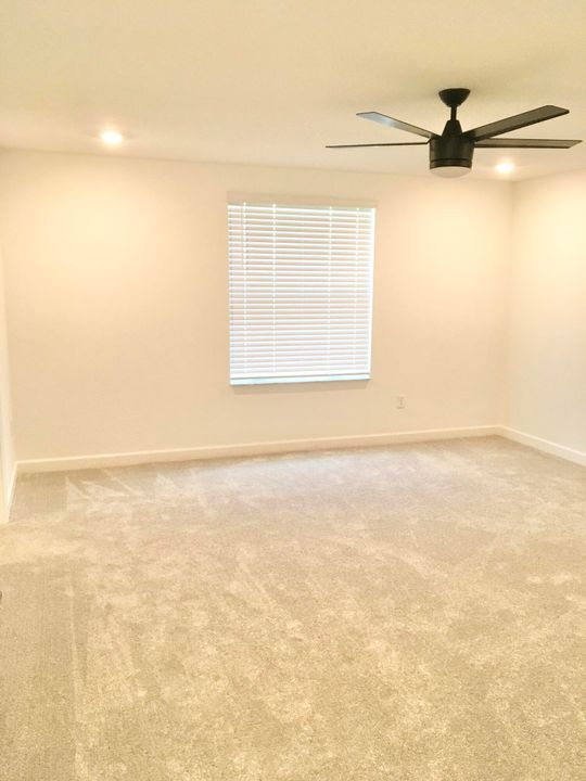 For Rent: $3,000 (4 beds, 2 baths, 2582 Square Feet)