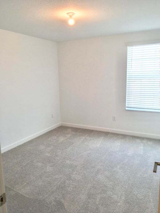 For Rent: $3,000 (4 beds, 2 baths, 2582 Square Feet)