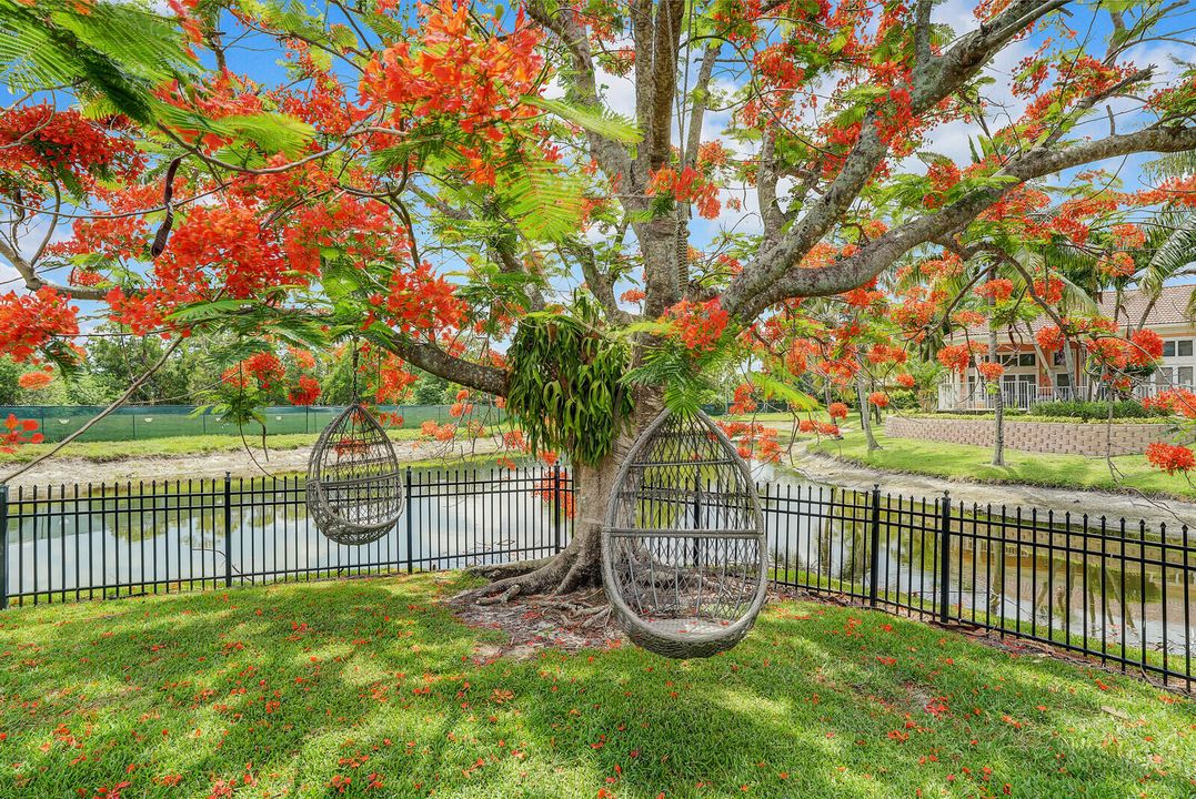 For Sale: $1,370,000 (4 beds, 2 baths, 3336 Square Feet)