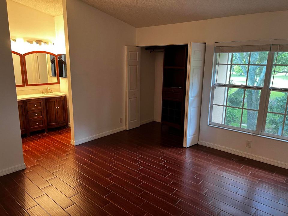 For Rent: $3,550 (3 beds, 2 baths, 1442 Square Feet)