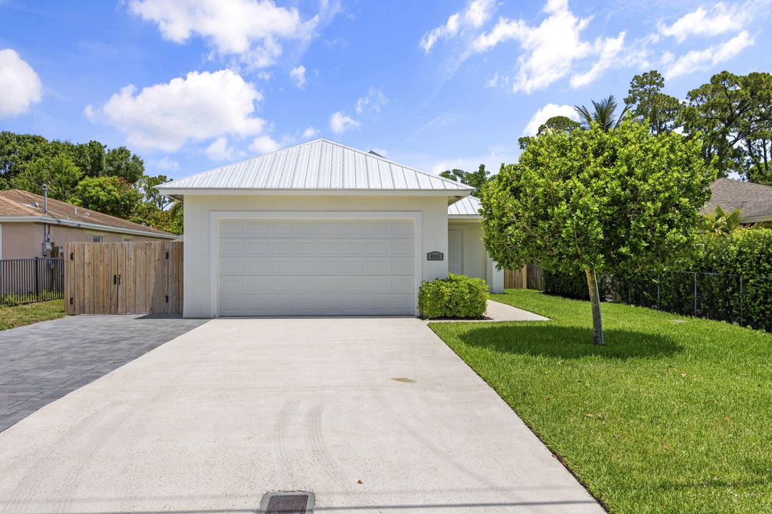 Active With Contract: $675,000 (4 beds, 2 baths, 1745 Square Feet)