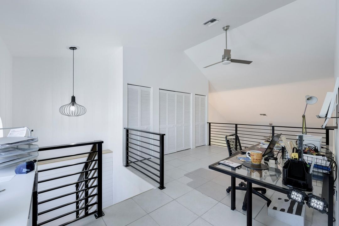 For Sale: $459,000 (2 beds, 2 baths, 1874 Square Feet)