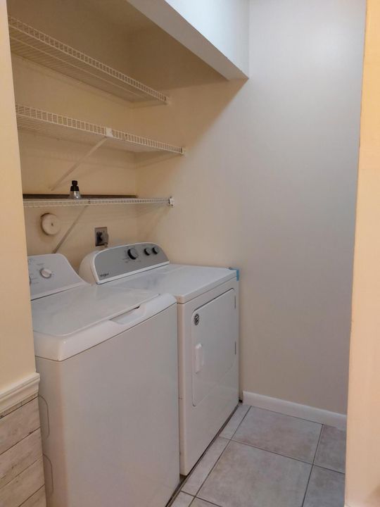 For Rent: $2,300 (2 beds, 2 baths, 1025 Square Feet)