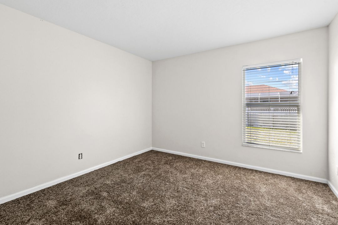 Active With Contract: $2,300 (3 beds, 2 baths, 2107 Square Feet)