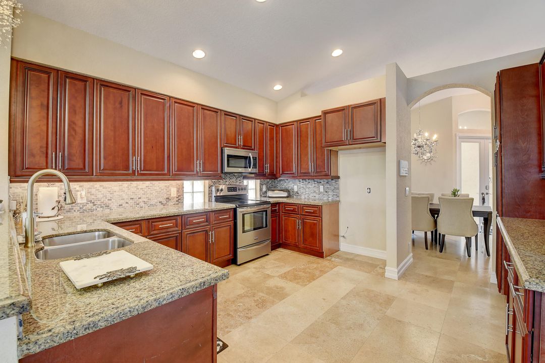 Active With Contract: $5,250 (4 beds, 2 baths, 2339 Square Feet)