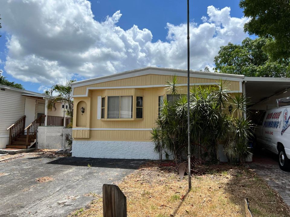 For Sale: $250,000 (3 beds, 2 baths, 1344 Square Feet)