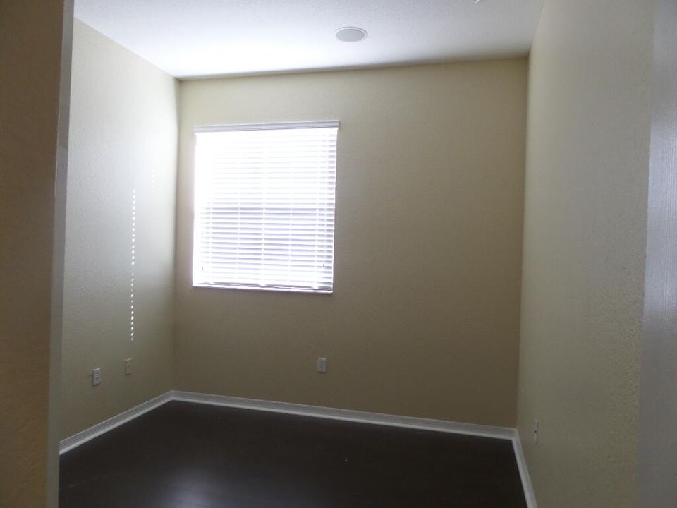 For Rent: $2,850 (3 beds, 2 baths, 1505 Square Feet)