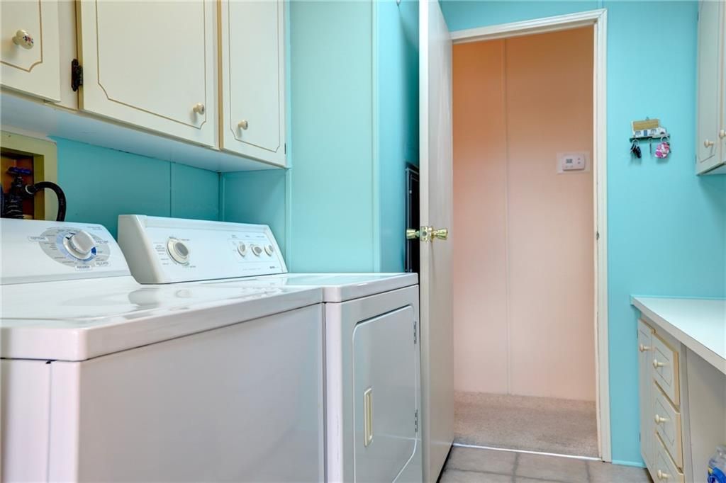 For Sale: $204,700 (2 beds, 2 baths, 1344 Square Feet)