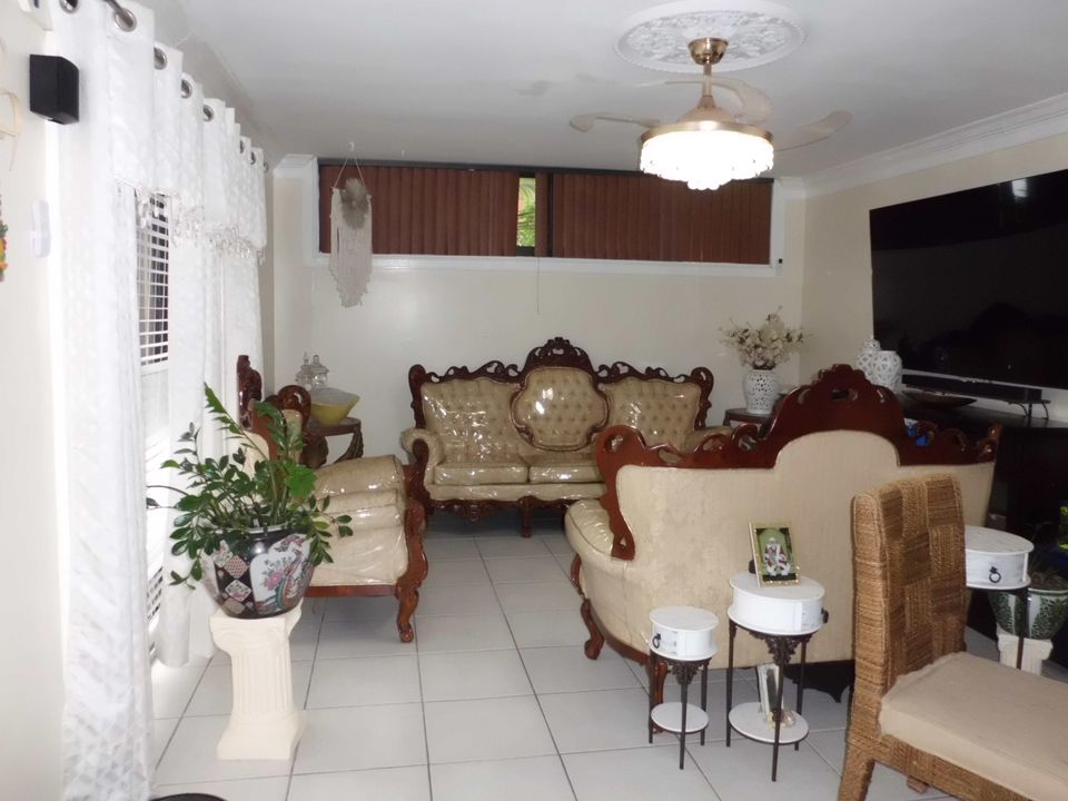 En Venta: $339,900 (2 camas, 3 baños, 1218 Pies cuadrados)