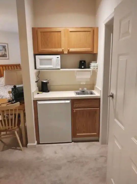 For Rent: $2,550 (2 beds, 2 baths, 1312 Square Feet)