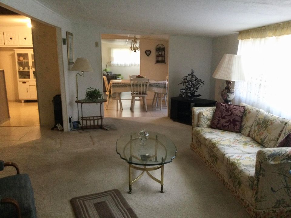For Sale: $29,900 (3 beds, 1 baths, 1176 Square Feet)