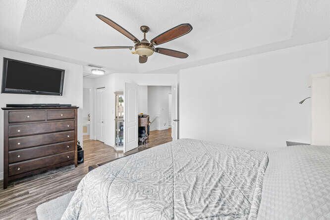 For Sale: $594,500 (4 beds, 2 baths, 1906 Square Feet)
