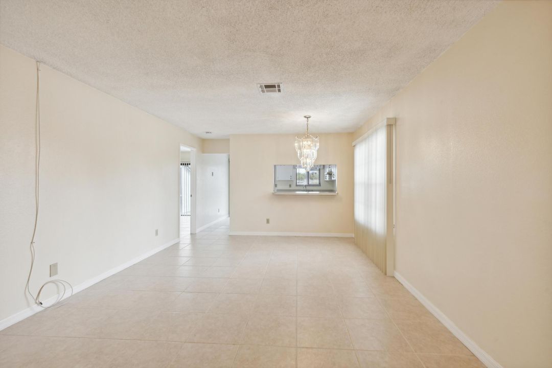 For Rent: $2,200 (3 beds, 2 baths, 1055 Square Feet)