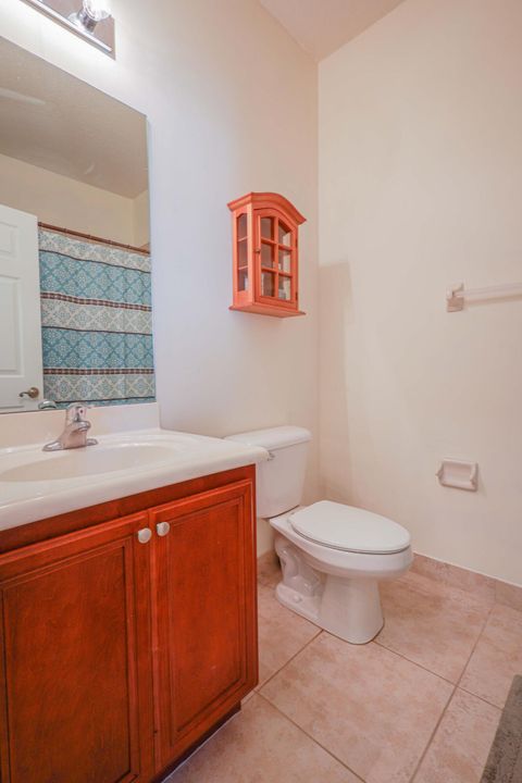 For Sale: $369,000 (3 beds, 2 baths, 1776 Square Feet)