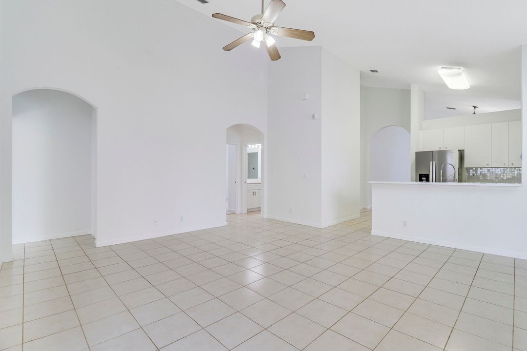 For Sale: $485,000 (4 beds, 2 baths, 1842 Square Feet)