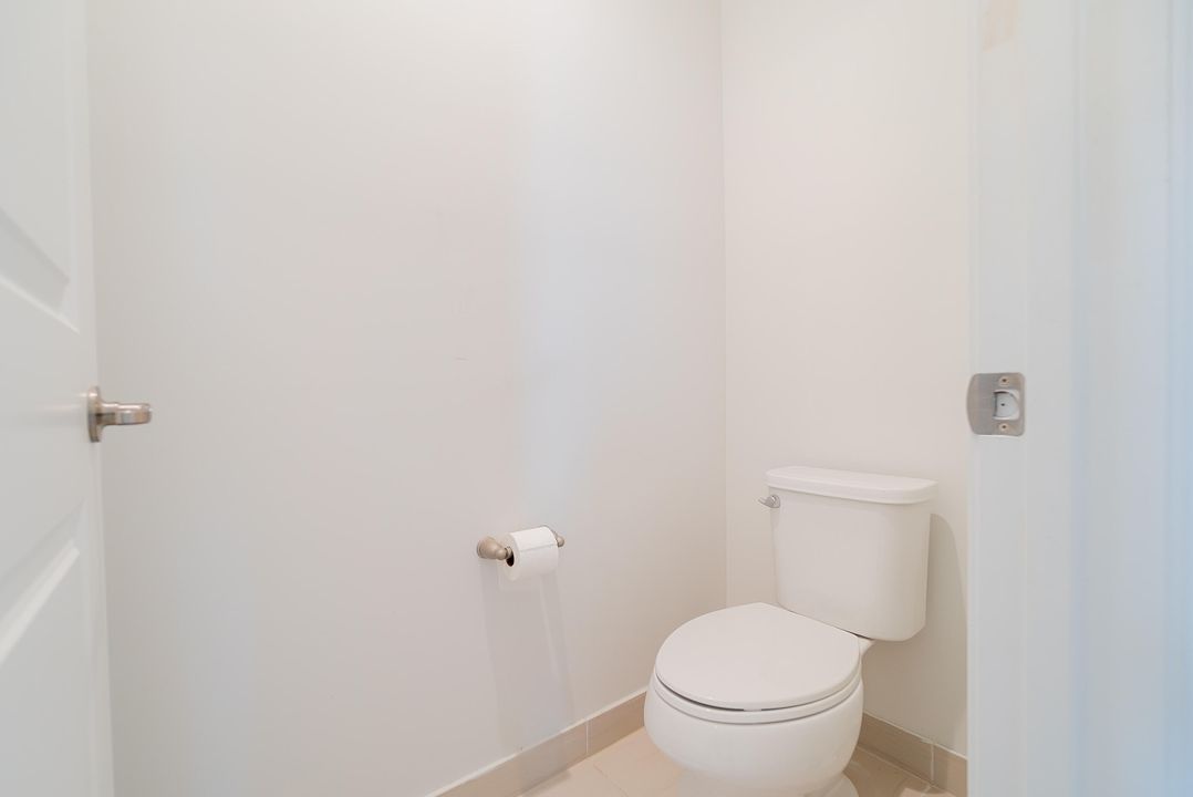 For Sale: $530,000 (3 beds, 2 baths, 2096 Square Feet)