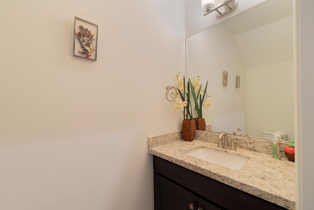 For Sale: $530,000 (3 beds, 2 baths, 2096 Square Feet)